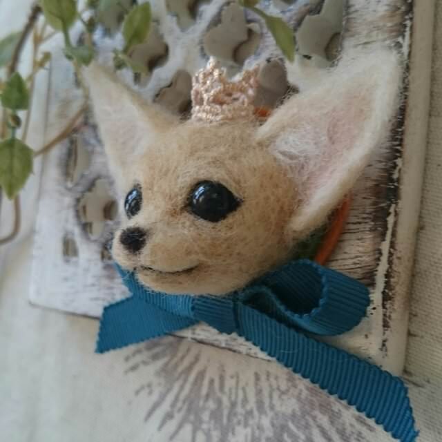 kinako5 やんちゃなフェネックのブローチ